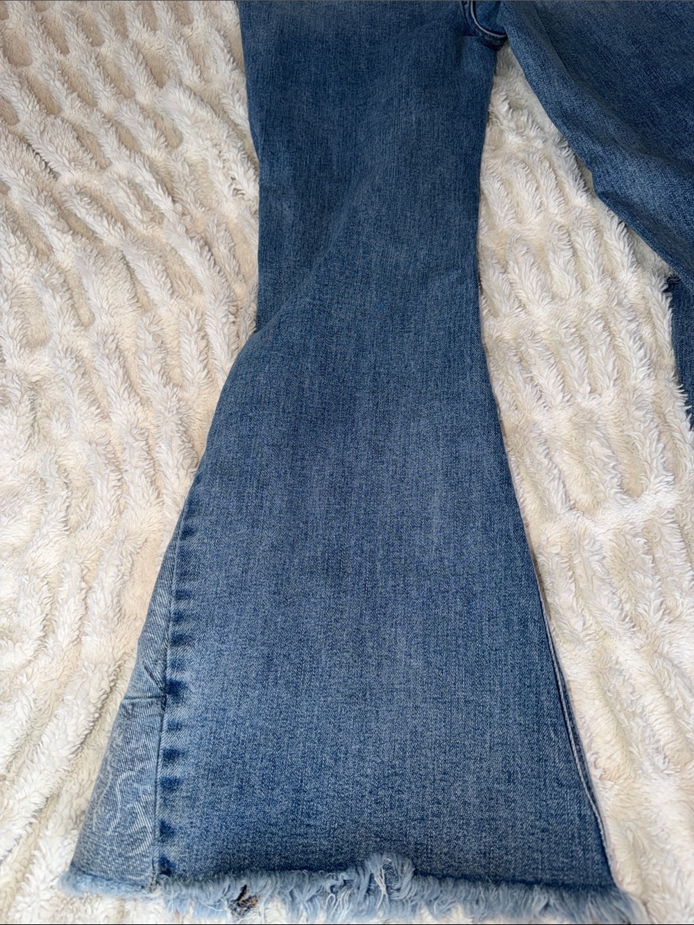 bridge by gly Distressed Bell Bottom Jeans with design 30x29 - Picture 15 of 16